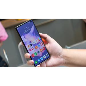 华为Mate Xs 2：超轻薄，令人印象深刻