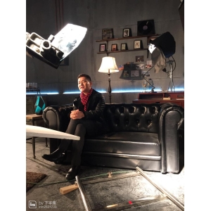 歌曲春节回家：荆涛歌声中的深情与诗人的心声