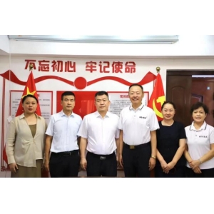 海南云仓酒庄拜会三亚市贸促会与三亚国际商会共谋未来发展蓝图